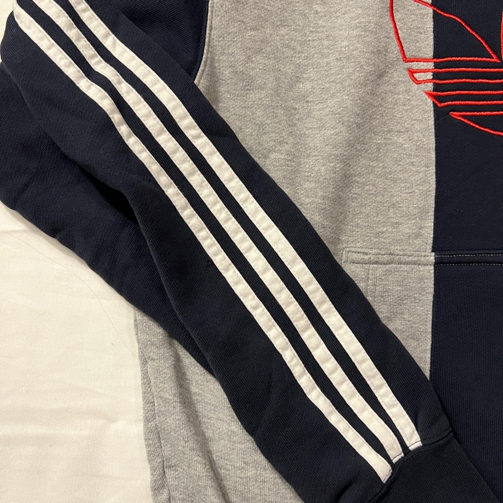 Adidas Off Court Trefoil Hoodie Sweatshirt Size M - Picture 3 of 8